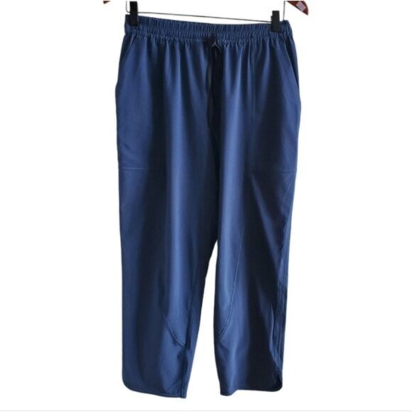 Lululemon Mineral Blue Final Play Crop Size 6 - Picture 1 of 10